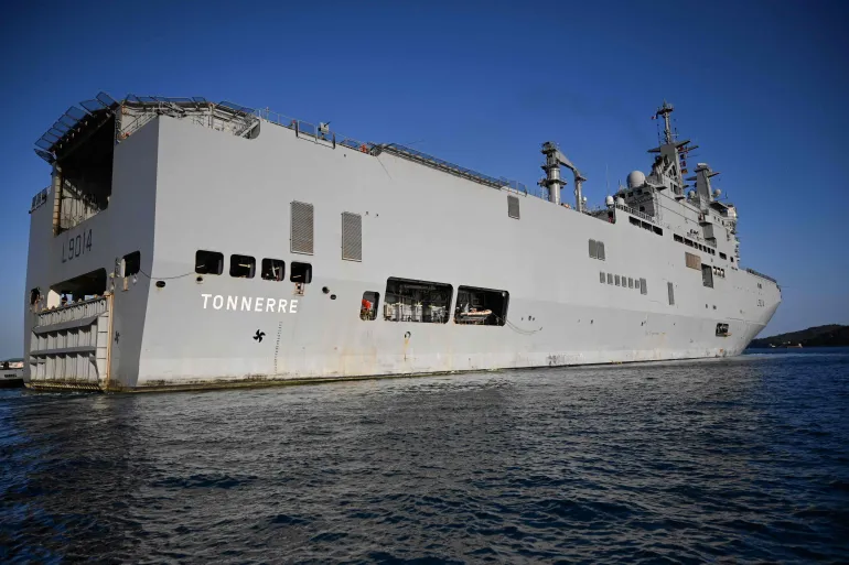 سفينة "تونير".. مستشفى فرنسي عائم متجه إلى غزة
