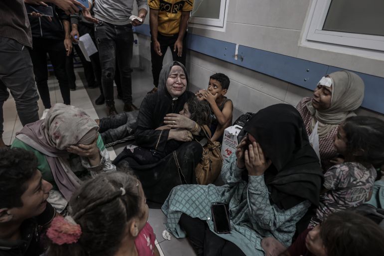 قد تتحول إلى مقابر جماعية.. مستشفيات غزة على حافة الانهيار